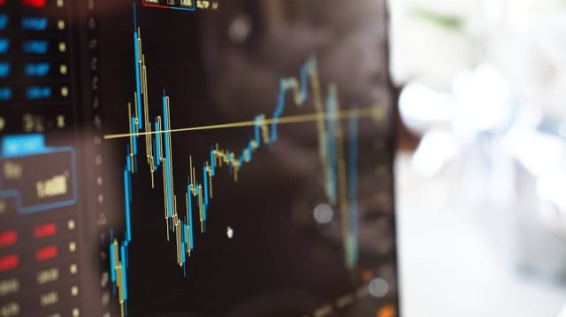 3 Platform Terbaik untuk Penulis Merintis Bisnis Solo dan Merdeka Finansial di 2025