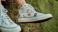 Converse Chuck Taylor: Mengapa Sepatu Ini Tetap Jadi Ikon dan Harus Ada di Lemarimu Sekarang!
