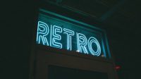 Nostalgia 90an: Padu Padan Outfit Terinspirasi Era 90an untuk Gaya Lebih Keren