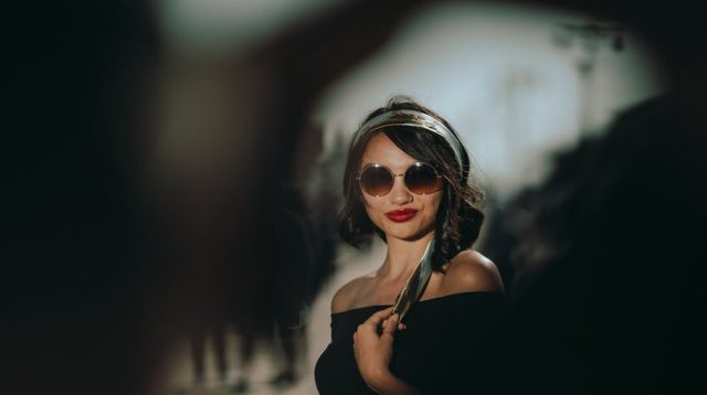 Tampil Memukau di Musim Panas: Koleksi Kacamata Tom Ford yang Mewah dan Berani