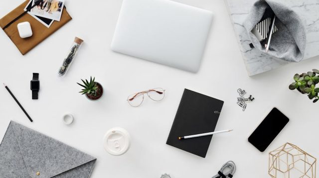 Laptop dan Tablet Hybrid: Panduan Lengkap Memilih yang Terbaik untuk Kebutuhan Anda