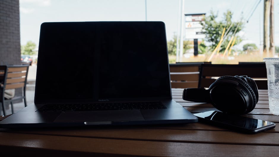 Laptop Hybrid: Fleksibilitas Tablet, Produktivitas Laptop – Panduan Lengkap 2024